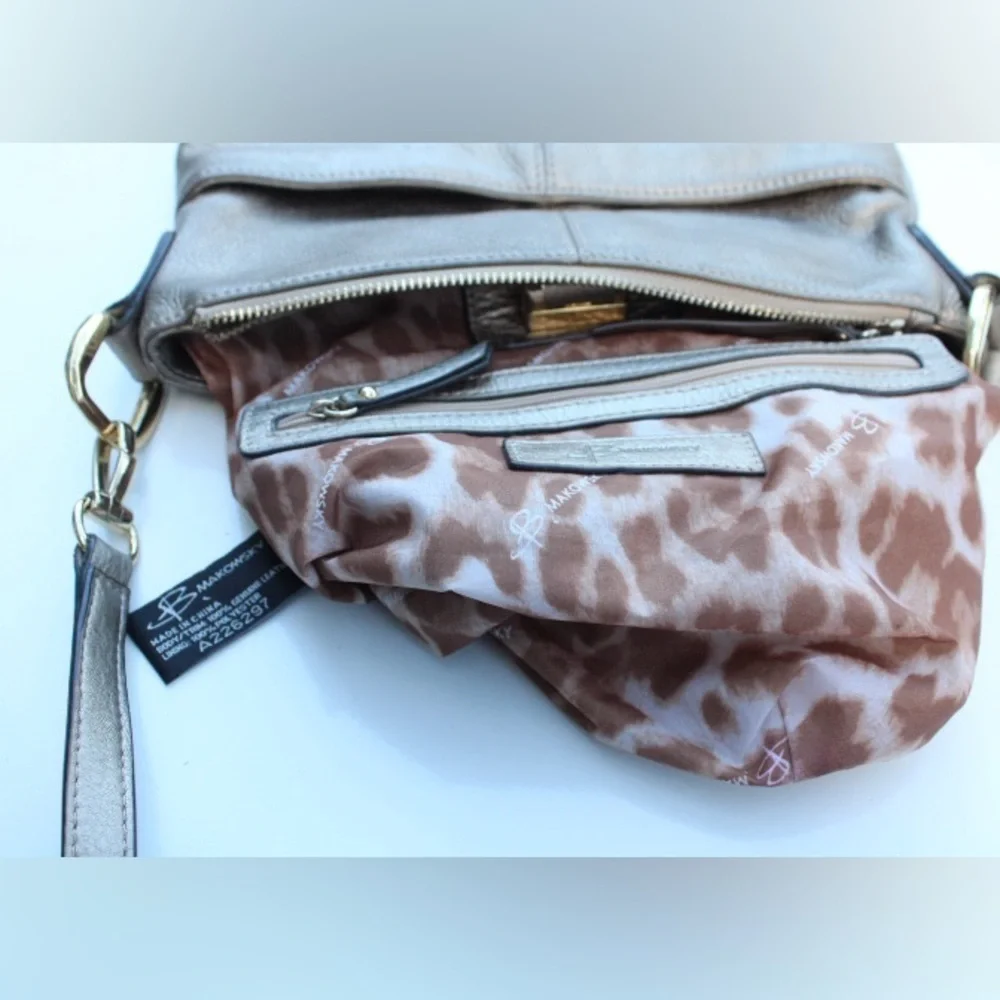 B. Makowsky bucket cross body bag